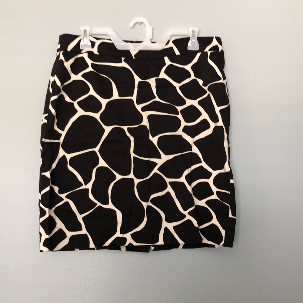 White House Black Market Pencil Skirt